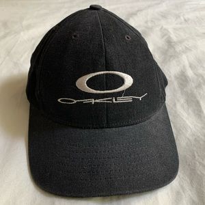 Vintage oakley hat